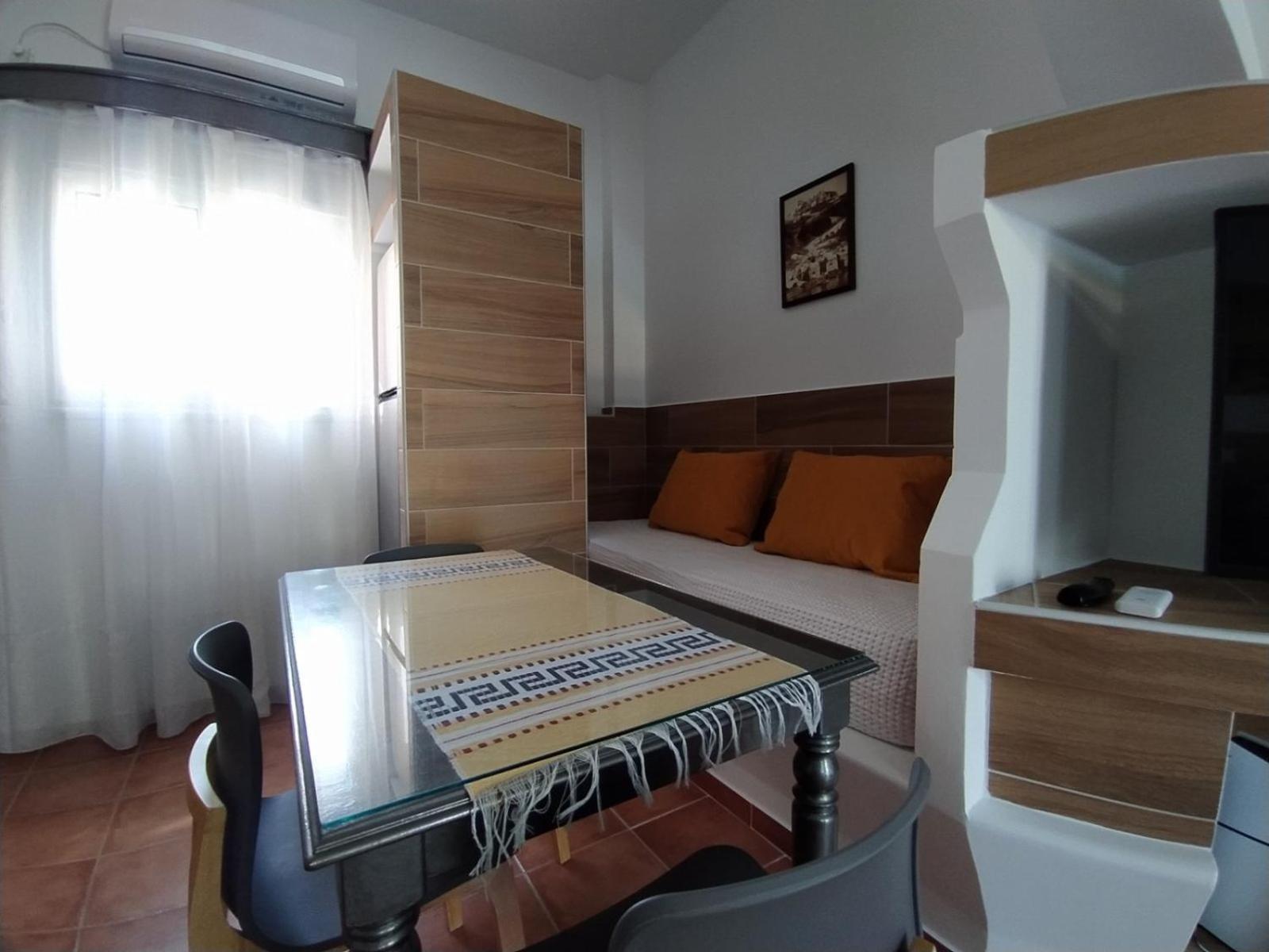 Chariot Apartments Santorini Kamári Rom bilde